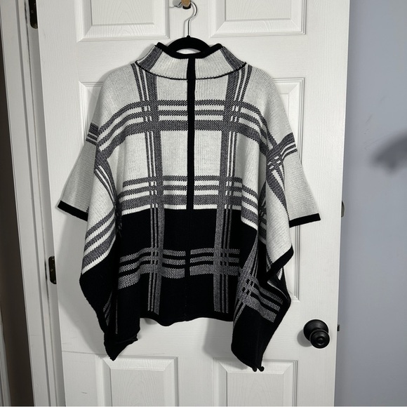 Anne Klein L/XL zip front cape/poncho, plaid, acrylic, layer, transitional - Picture 12 of 13